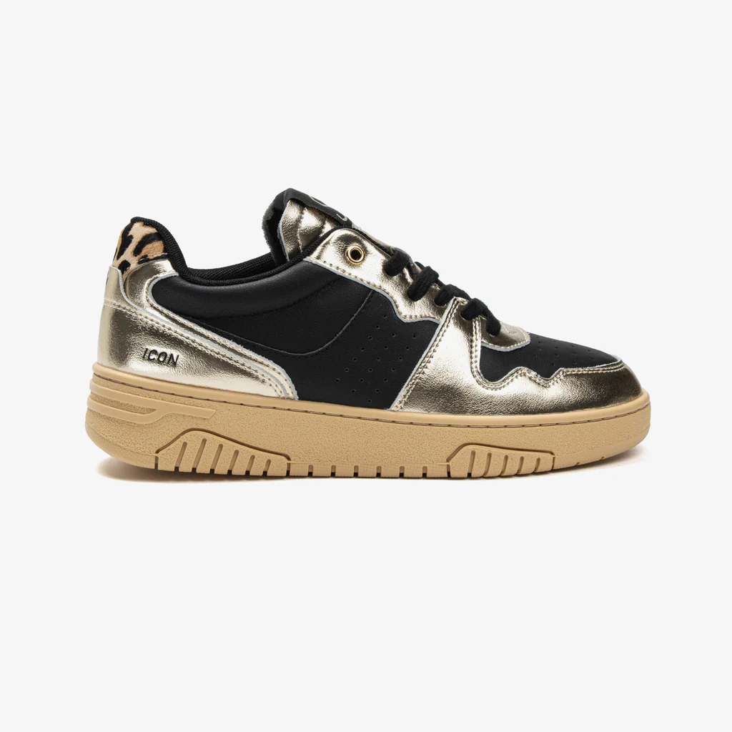Casual sneakers women