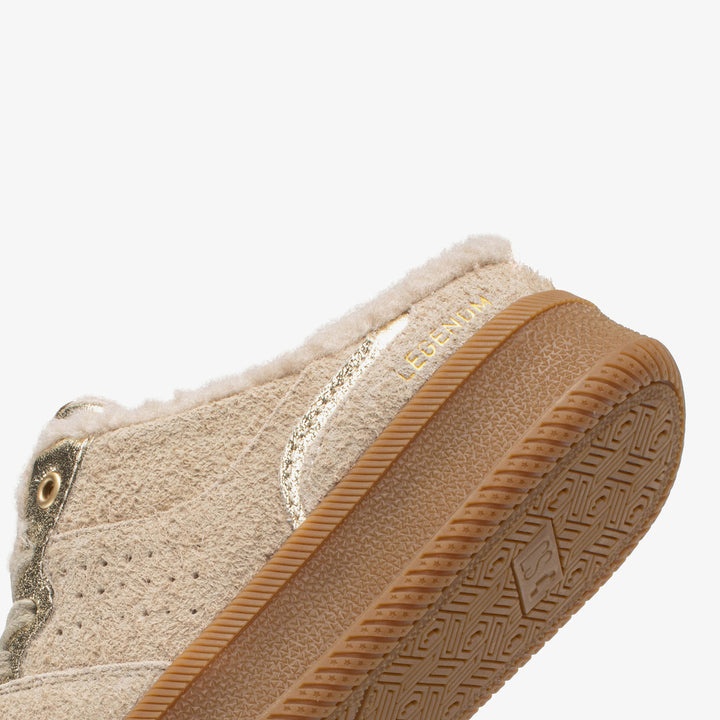 Casual sneakers women