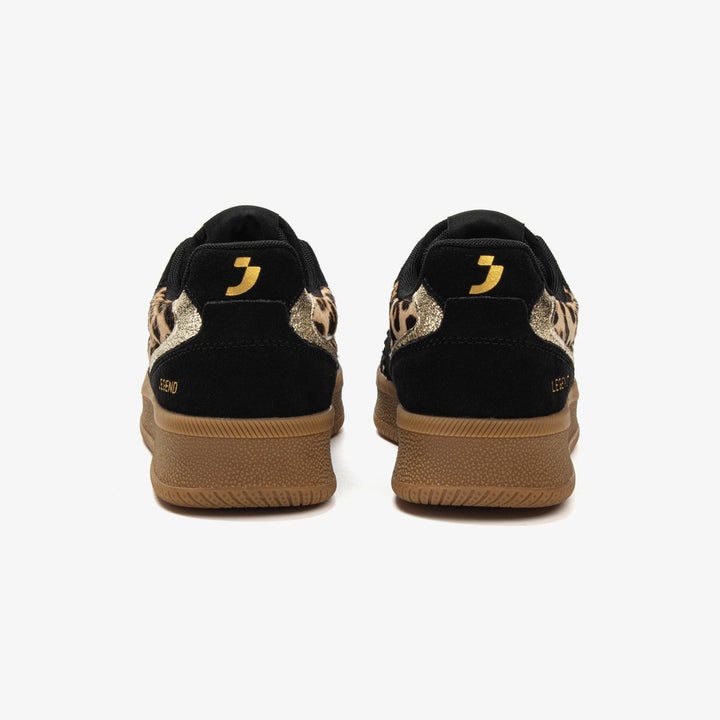 Casual sneakers women