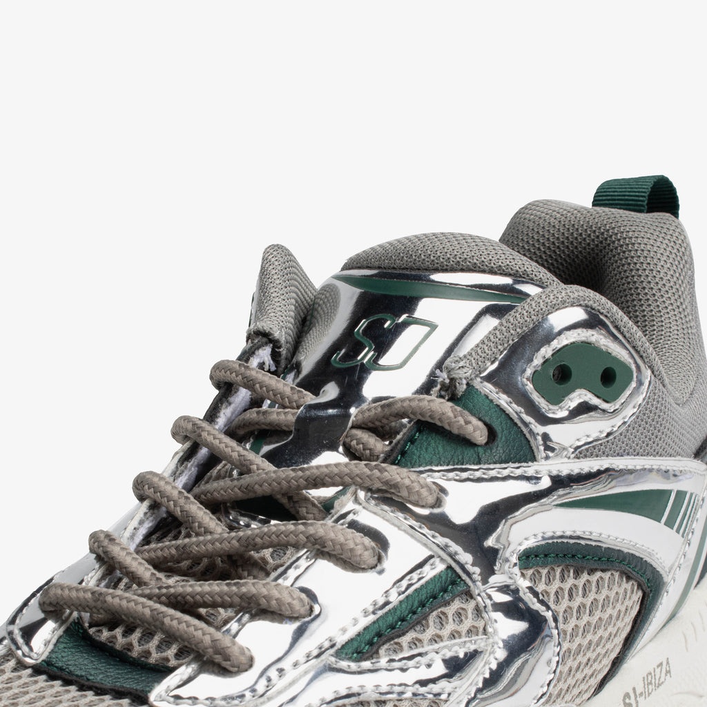 Casual sneakers women