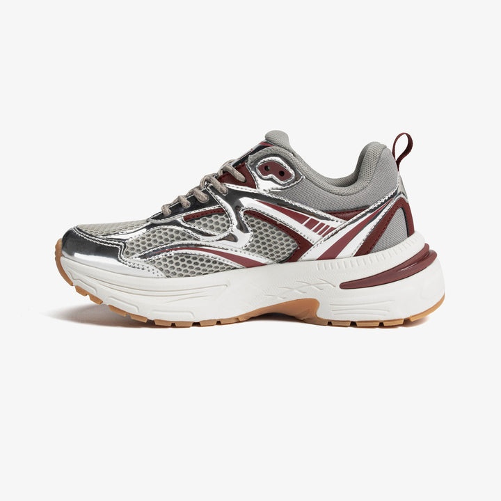 Casual sneakers women