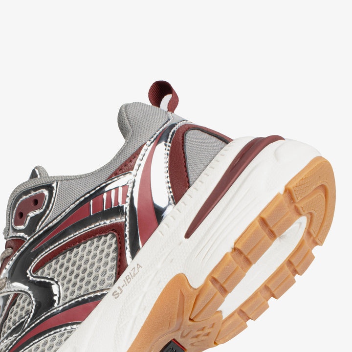 Casual sneakers women