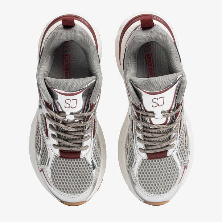 Casual sneakers women