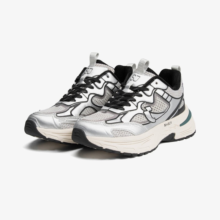 Casual sneakers women