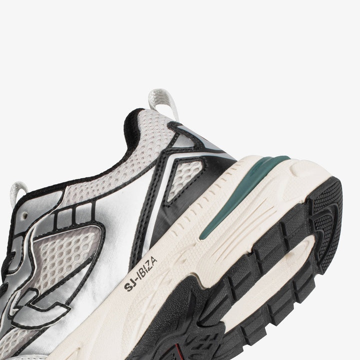 Casual sneakers women