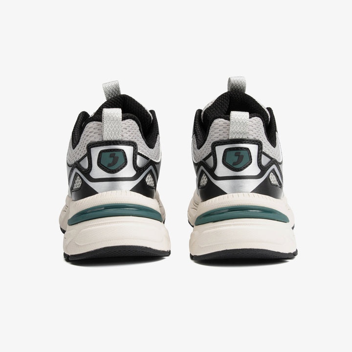Casual sneakers women