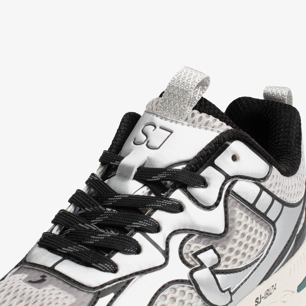 Casual sneakers women