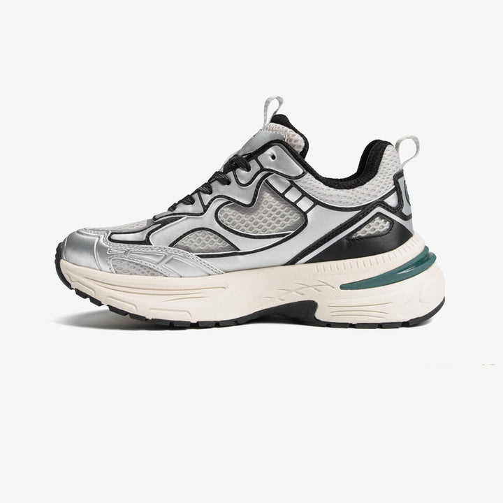 Casual sneakers women