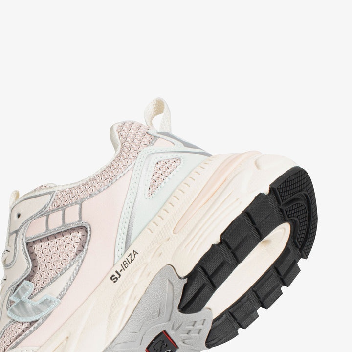 Casual sneakers women