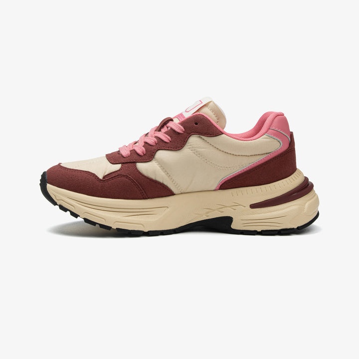 Casual sneakers women