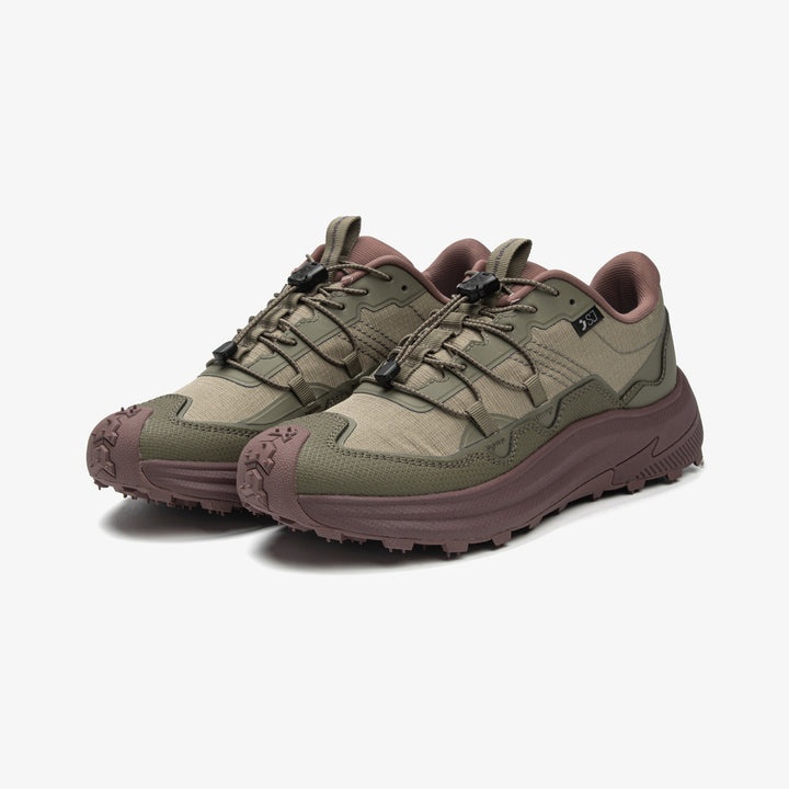 Athleisure sneakers women