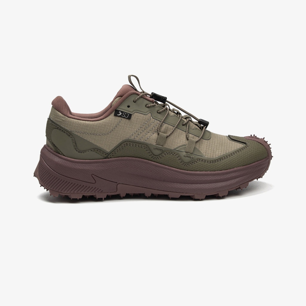 Athleisure sneakers women