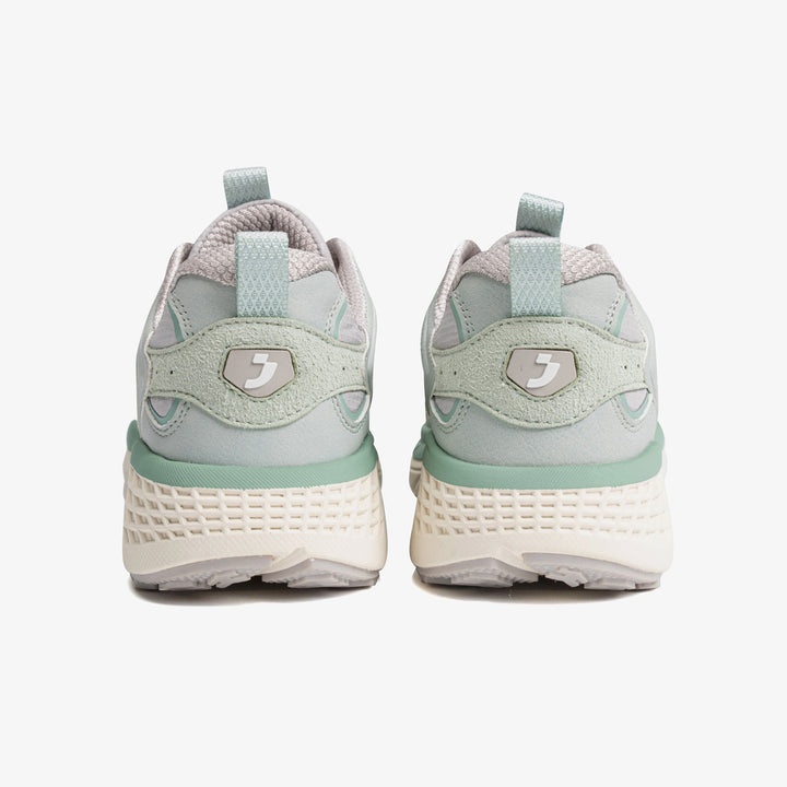 Athleisure sneakers women