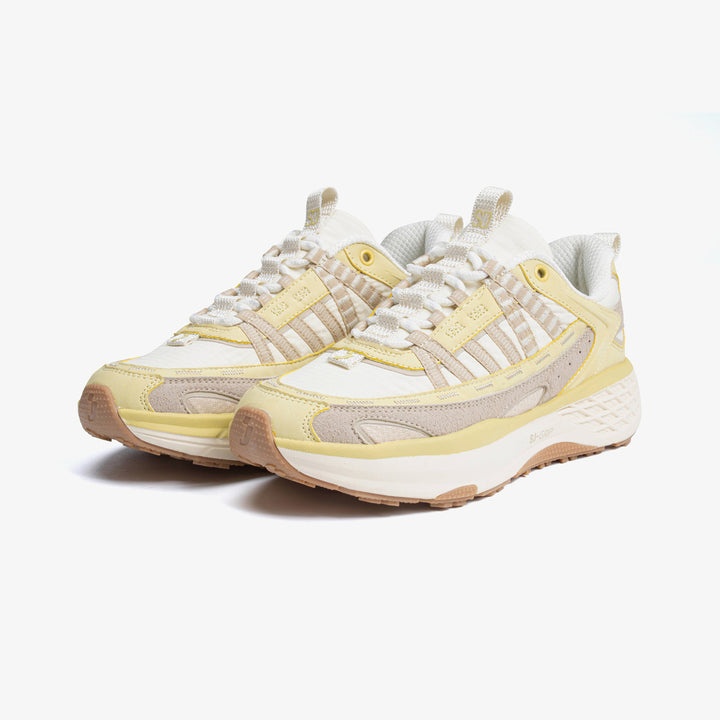 Athleisure sneakers women