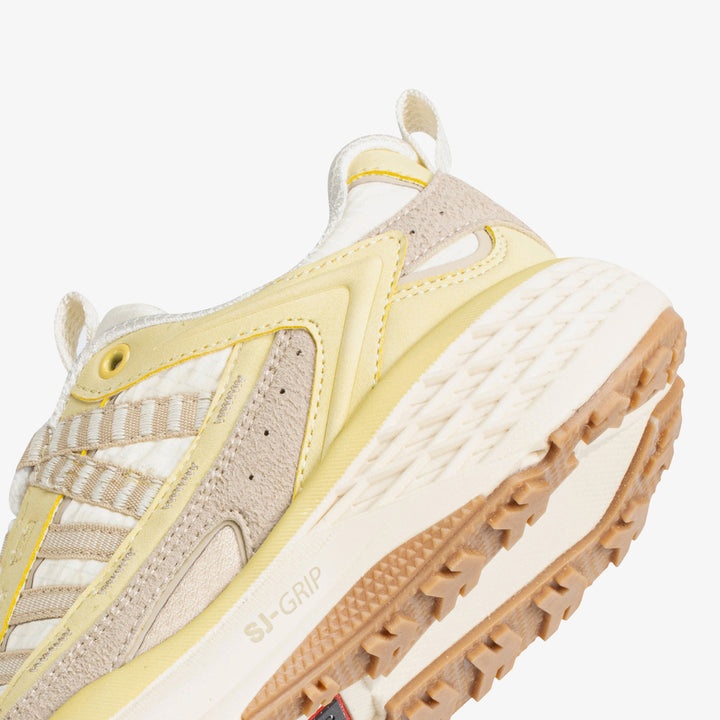 Athleisure sneakers women