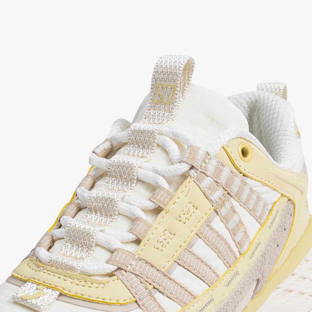 Athleisure sneakers women