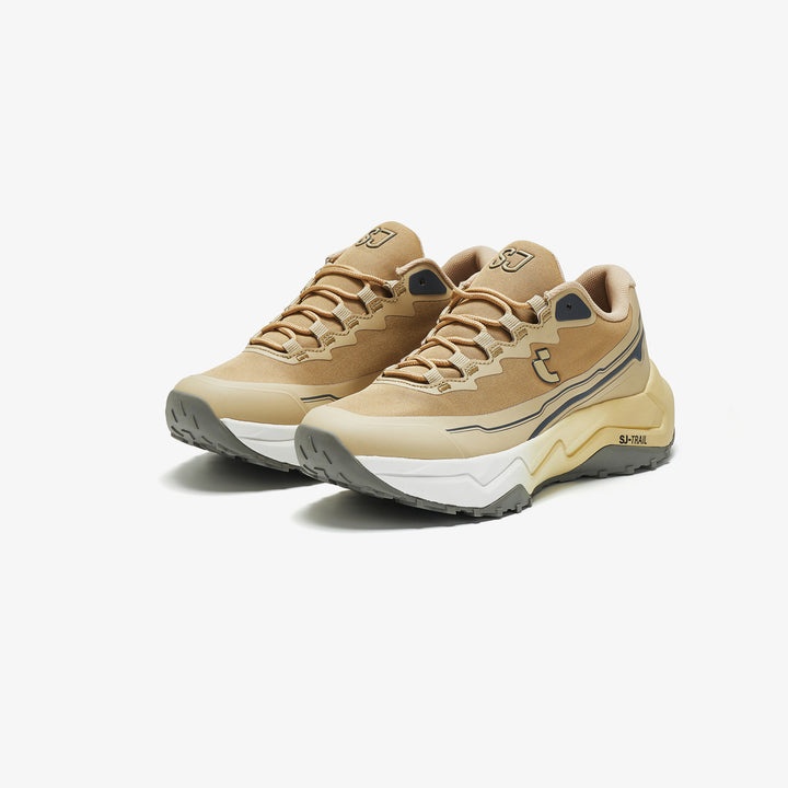 Athleisure sneakers women