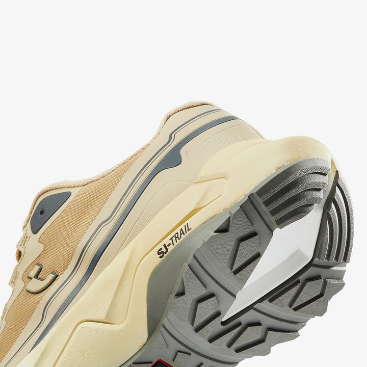 Athleisure sneakers women