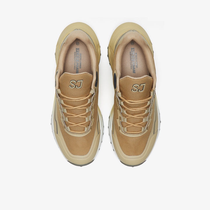 Athleisure sneakers women