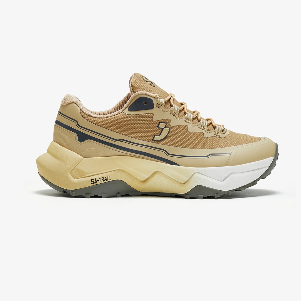 Athleisure sneakers women