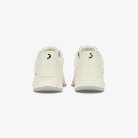 White sneakers men