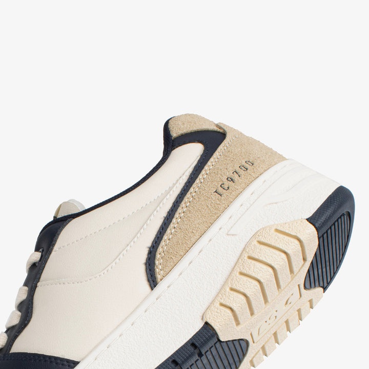 White sneakers men