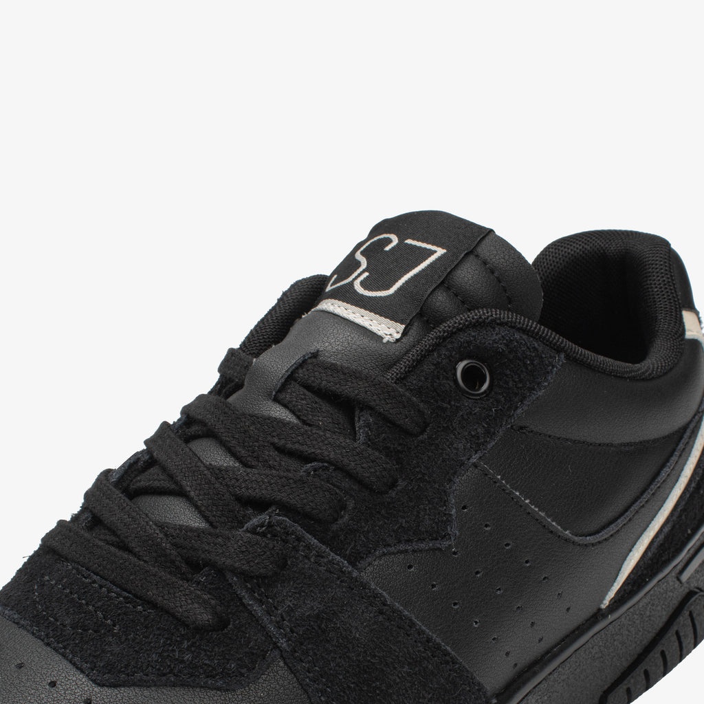 Casual sneakers men