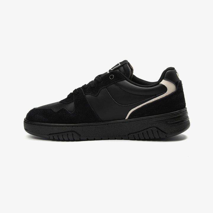 Casual sneakers men